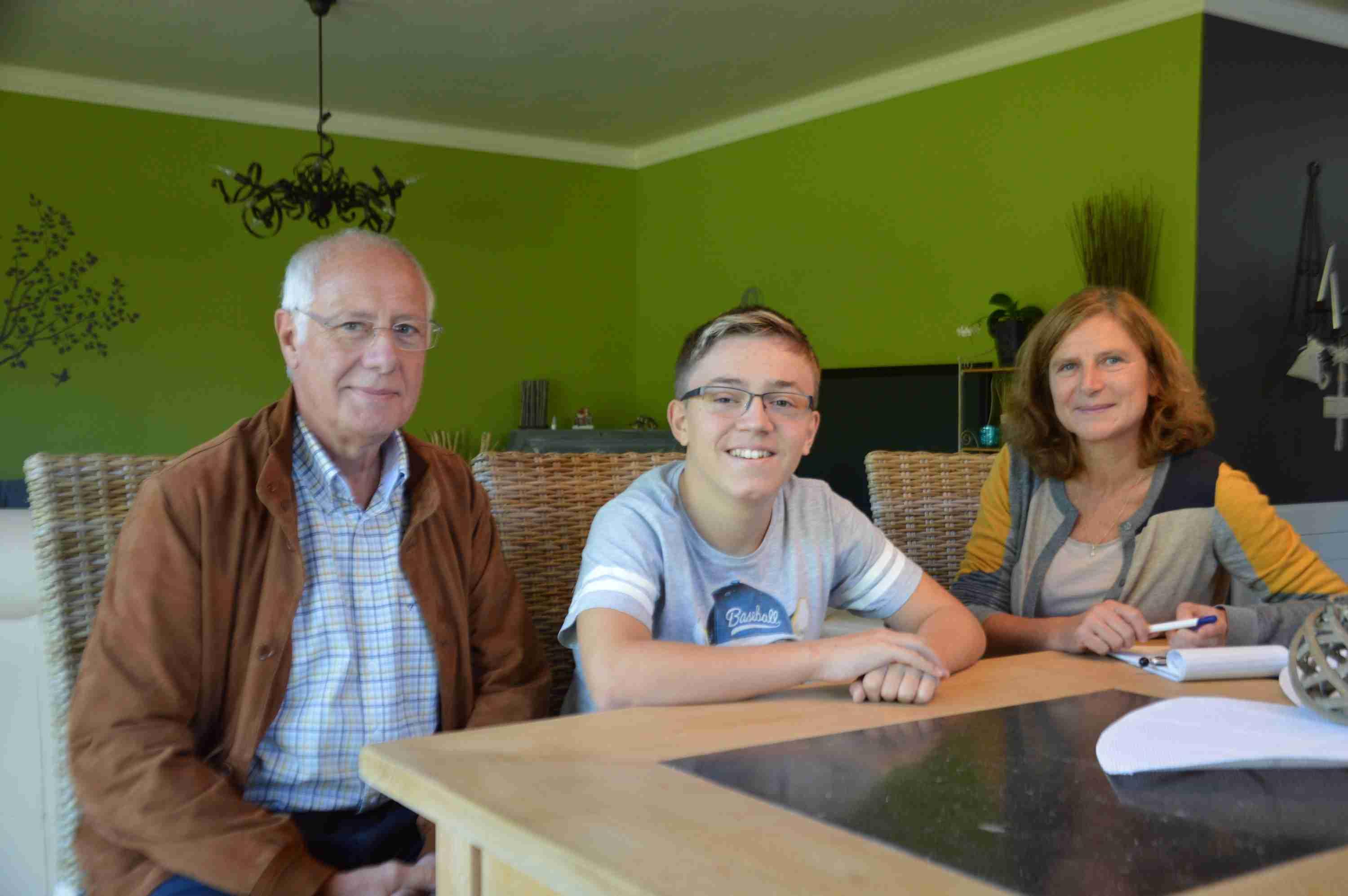 ClassContact - connecte les enfants malades Mathieu et ses parents sont heureux - grâce à ClassContact - Mathieu a pu poursuivre ses études